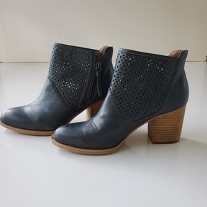 Sofft  Women's Westley Denim Blue boots